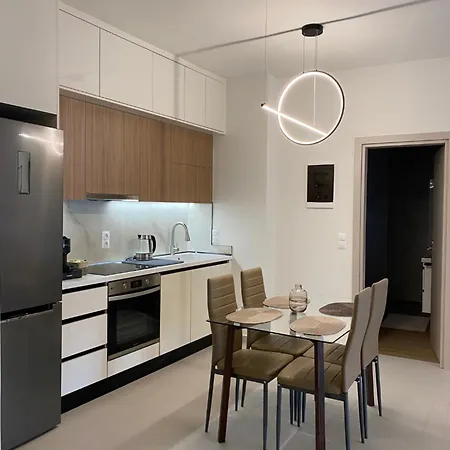 J&l Appartement Tríkala