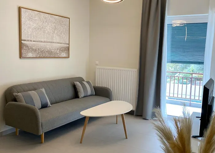 J&l דירה טריקלה